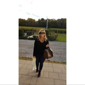 Meet your Posher, Nicole